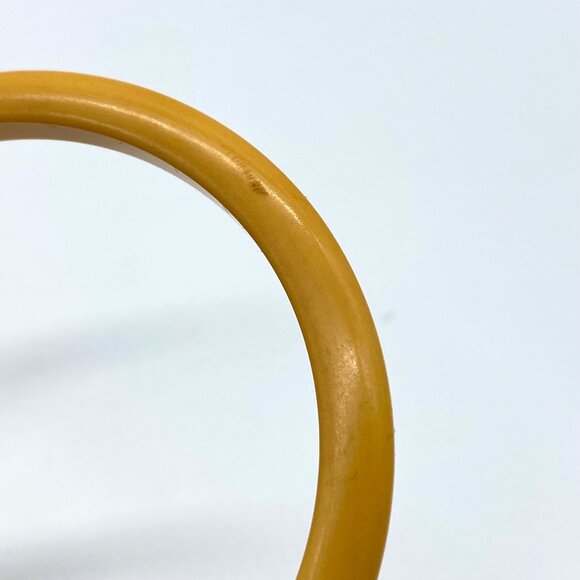 Vintage Pair of Bakelite Spacers Bangle Bracelets Yellow Green READ - Picture 7 of 12